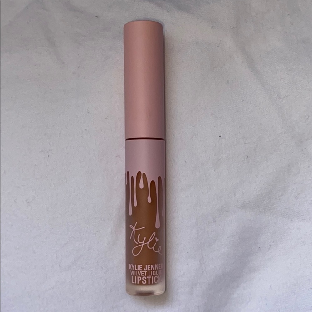 Kylie Cosmetics Velvet Liquid Lipstick!